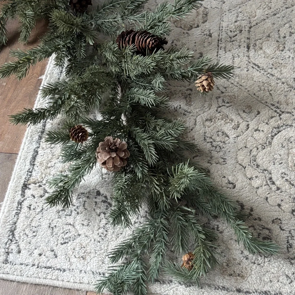 Festive Green Pine Garland with Pinecones 5ft 5ft but with stem it’s closer to 6